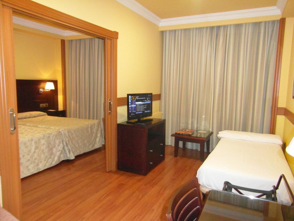 Hotel II Castillas Ávila Extérieur photo